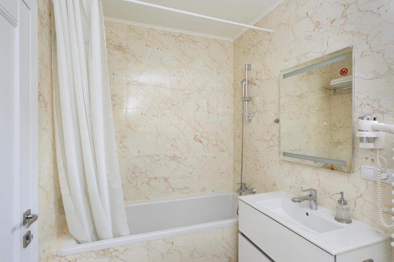 Afin Apartments Braşov Buitenkant foto